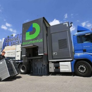 Mobile Aktenvernichtung der Firma Documentus
